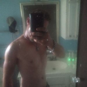 Meet your Posher, Derrick